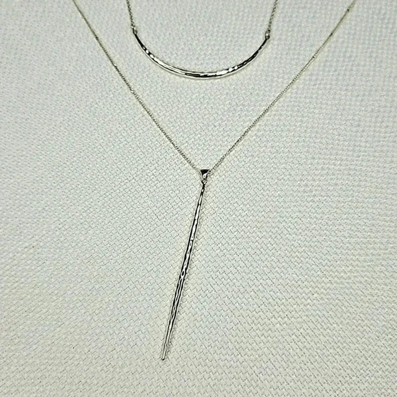 NIB - Retired Stella & Dot Kari Layered Necklace Silver Delicate Versatile - Picture 3 of 14